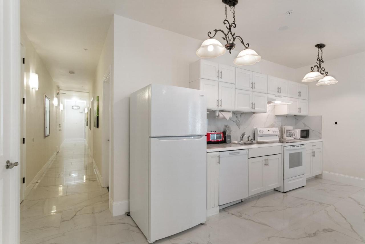 Breathtaking Condos Near French Quarter New Orleans Exterior photo
